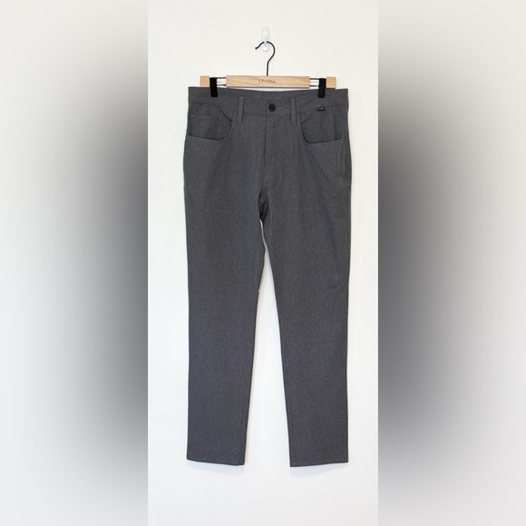 TravisMathew Open to Close Golf
Pants , sz : 32 - Picture 2 of 7